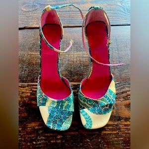 Never worn j crew open toe heel.